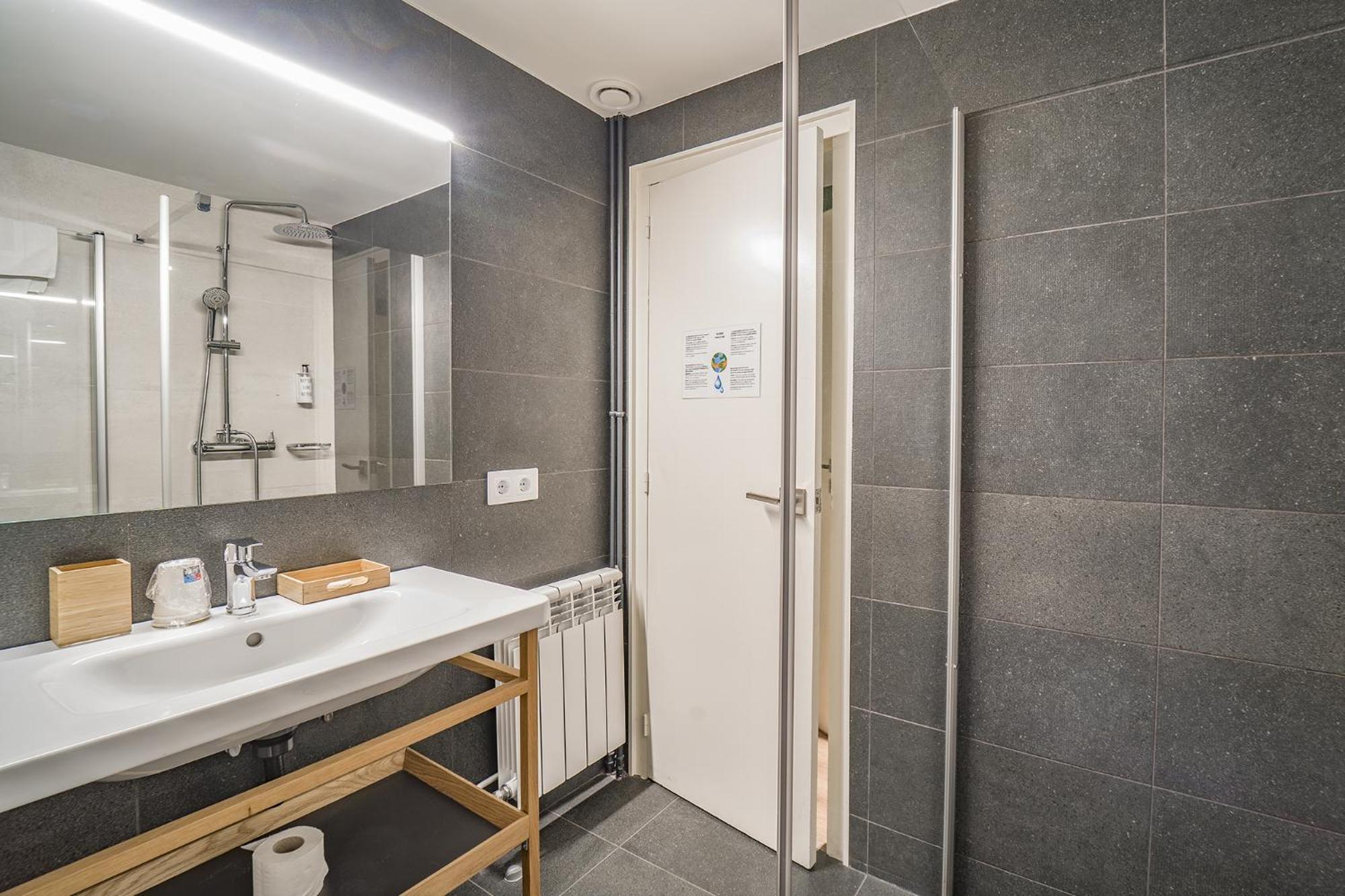 Glaner Hotel Cafe Andorra la Vella Ngoại thất bức ảnh