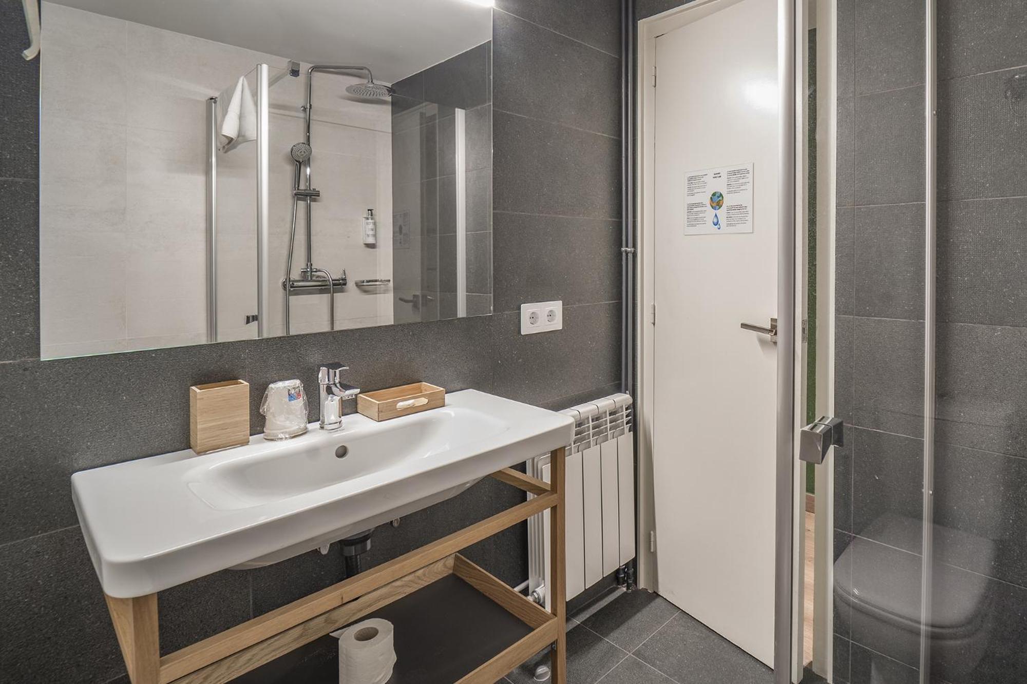 Glaner Hotel Cafe Andorra la Vella Ngoại thất bức ảnh